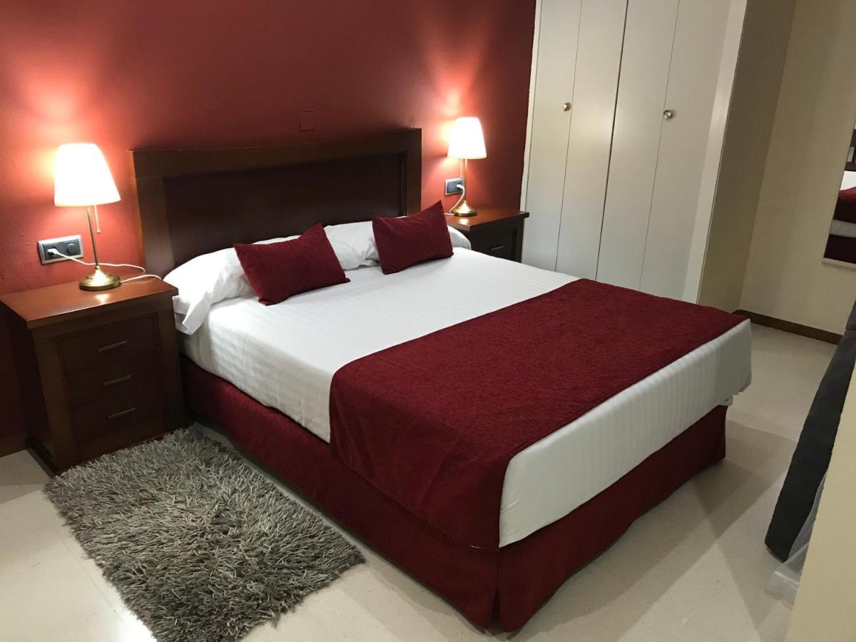 Hotel Jm Jardin De La Reina Guillena Dış mekan fotoğraf