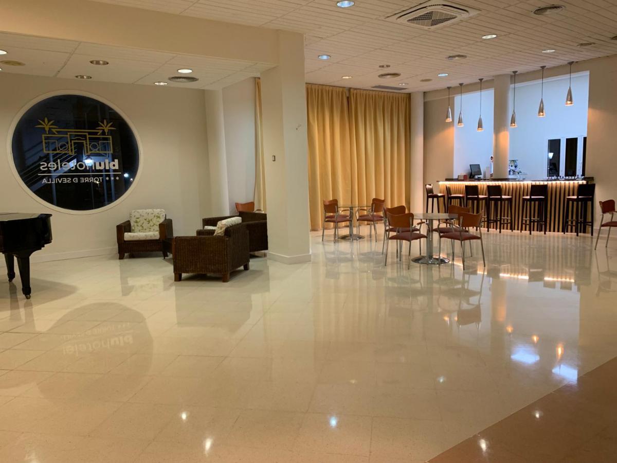 Hotel Jm Jardin De La Reina Guillena Dış mekan fotoğraf