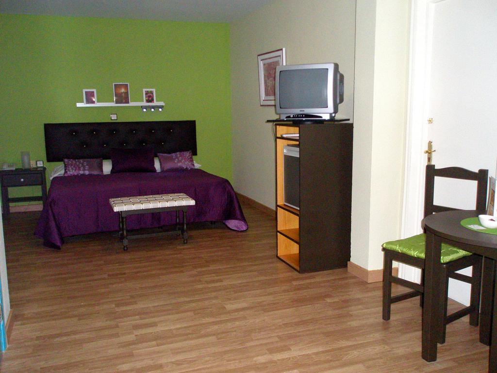 Hotel Jm Jardin De La Reina Guillena Dış mekan fotoğraf